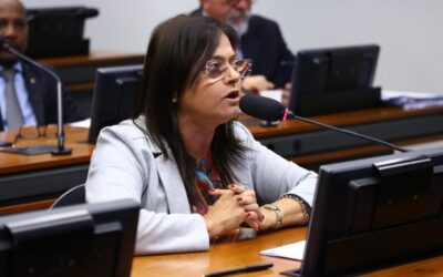 “Não tem porque essa taquicardia. O debate tem que ser nacional”, diz Alice Portugal a Paulo Azzi