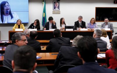 Alice Portugal protesta contra posição do MEC sobre o EaD na área da saúde