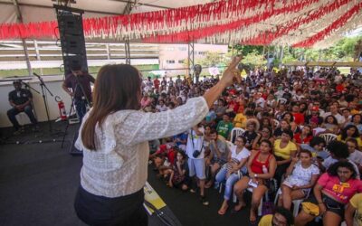 Iremos barrar este novo “Escola Sem Partido”, afirma Alice Portugal na Bienal da UNE