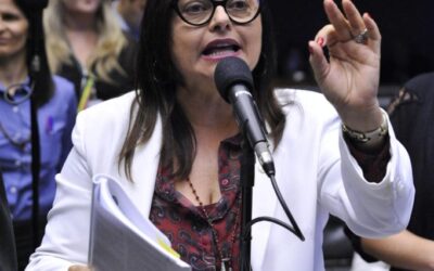 “É um escárnio com a população brasileira”, afirma Alice Portugal sobre comemorações em homenagem ao golpe militar
