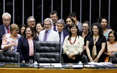 Ex-presidentes da Andifes entregam manifesto em defesa das universidades