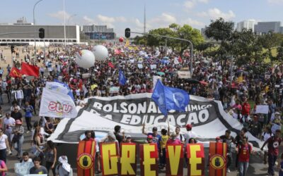 Deputados comemoram destinação de fundo da Petrobras para educação
