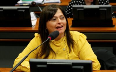 Alice convoca ministro Paulo Guedes para prestar esclarecimentos sobre pacote econômico