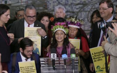 Indígenas e parlamentares pedem devolução de projeto que libera mineração em terras indígenas