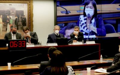 ALICE DÁ AULA SOBRE SERVIÇO PÚBLICO PARA MINISTRO PAULO GUEDES